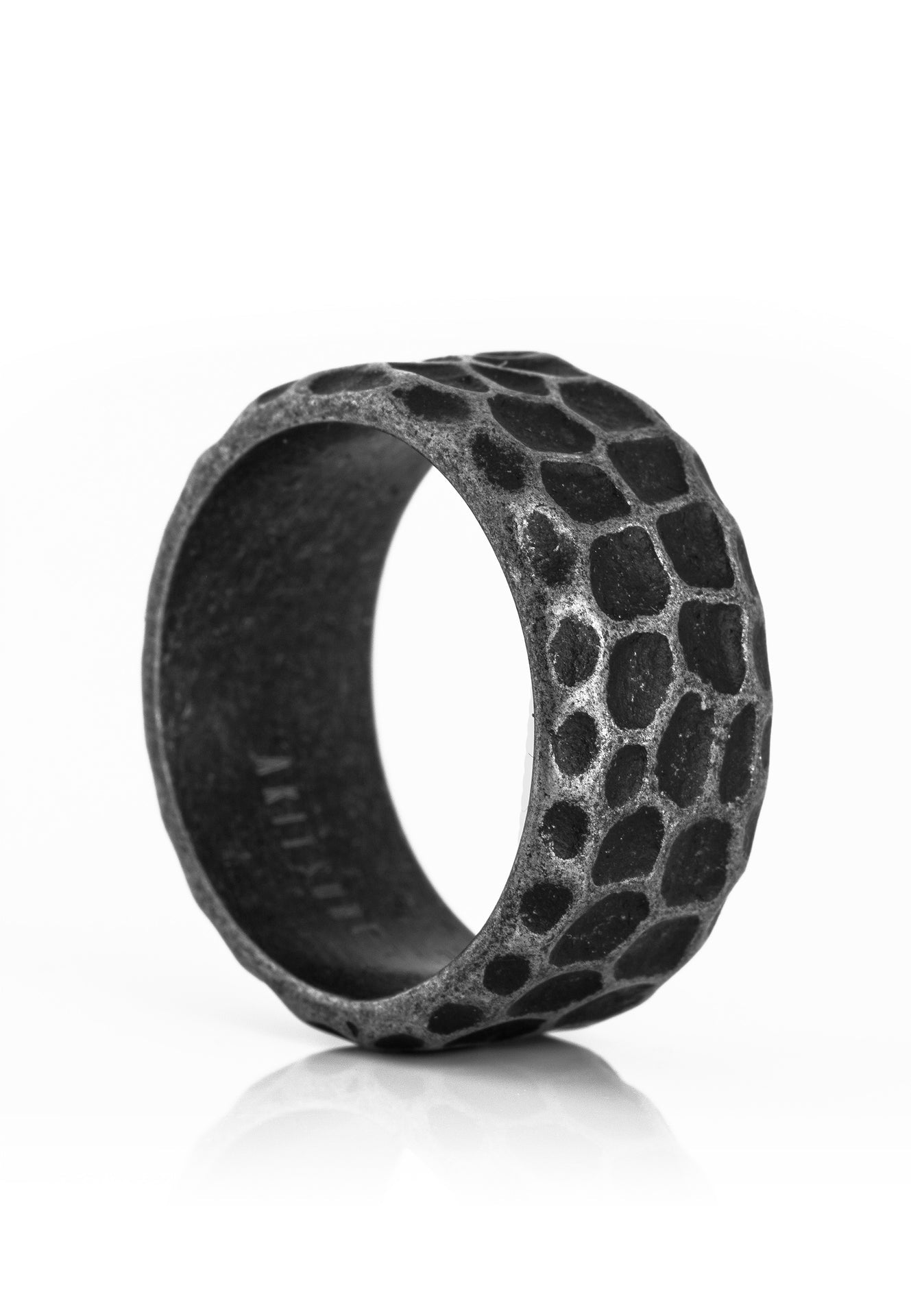 Akitsune-Terra-Ring-Antique-Silver-Band-Hammered-Mens-Side