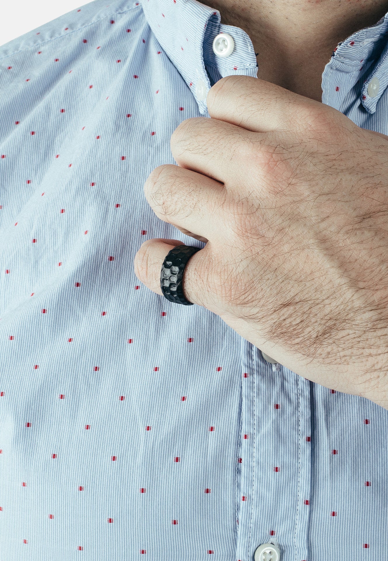 Akitsune-Terra-Ring-Matte-Black-Band-Hammered-Mens-Model