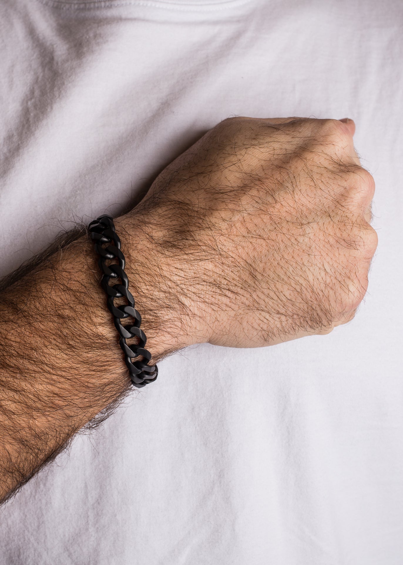 Militium-Metal-Chain-Bracelet-Matte-Black-Model-3